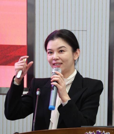 女子足球